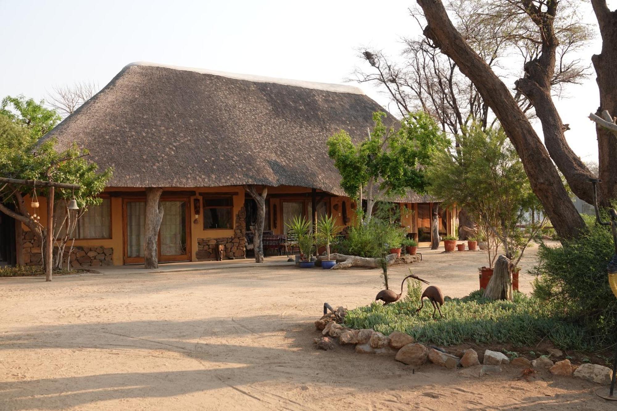 Hotel Camp Mara Omaruru Esterno foto